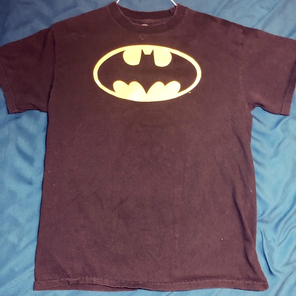Classic Batman T-Shirt - Picture 2 of 7